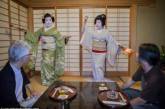Фотограф показал тайный мир японских гейш. ФОТО