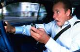 93% украинских водителей болтают по мобильному за рулем