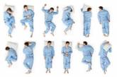 Медики перечислили достоинства и недостатки сна в различных позах