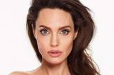 Анджелина Джоли пожаловалась на несправедливое отношение СМИ