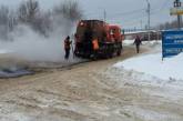 И так сойдет: в России разрешили укладку асфальта в дождь и мороз. ФОТО