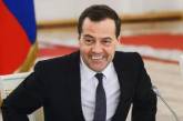 В Сети потешаются над новым снимком Медведева в Папуа-Новой Гвинее. ФОТО