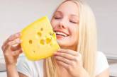 Обнаружено новое полезное свойство сыра