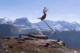 Норвежский экстремал выжил после падения с высоты 1200 метров