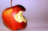 Медики подсказали, какой фрукт особенно полезен "сердечникам"