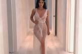 Ким Кардашьян "забыла" надеть нижнее белье под прозрачное платье. ФОТО