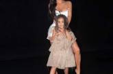 Мамина копия: Ким Кардашьян восхитила фотосетом с дочерью. ФОТО