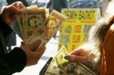 Банкам пригрозили лишением лицензии за «припрятанную» валюту 