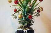Тропический Новый год: забавные способы заменить елку ананасом. ФОТО