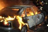 В Донецке сожгли машины за изуродованные газоны