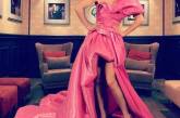 "Розовый фламинго": Вера Брежнева покрасовалась в экстравагантном платье. ФОТО