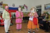 Сеть насмешили странные фото празднования года Свиньи в Крыму. ФОТО