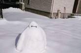 Необычные снежные фигуры в Японии. ФОТО