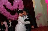 Китайский детский сад "поженил" детей
