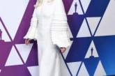 Total white: Леди Гага покрасовалась в стильном платье от Louis Vuitton. ФОТО