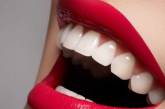 Как отбелить зубы без визита к стоматологу: проверенные средства