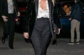 Кейт Мосс пришла на модный показ с обнаженной грудью