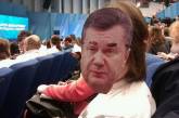 Киевские журналисты демонстративно отказались встать с мест при появлении Януковича на пресс-конференции