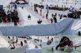 «Прыгни и замерзни»: веселые соревнования в Ливане. ФОТО