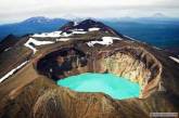 Так выглядят самые красивые в мире вулканические озера. ФОТО