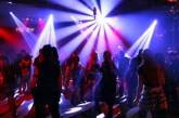 Молдаванам запретили ходить в ночные клубы без родителей