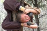 Суровые тренировки подрастающих монахов Шаолиня. ФОТО