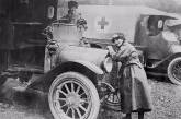 Женщины были водителями и автомеханиками во время Первой мировой войны. ФОТО