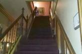 В США на старой лестнице сняли призрак актрисы. ФОТО