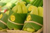 В Азии стали использовать банановые листья для упаковки овощей. ФОТО