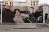 Художник из Барселоны превращает семейные снимки в муралы. Фото