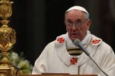 Папа Римский признался, что иногда засыпает во время молитвы