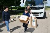 Гвардейцы доставили гуманитарную помощь жителям Донбасса. ФОТО