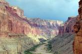 Впервые человек прошел над Великим каньоном без страховки