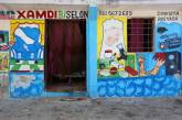 Рисунки на фасадах магазинов в Сомали. ФОТО