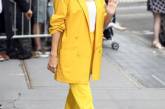 Вся в желтом: Ева Лонгория восхитила ярким образом. ФОТО