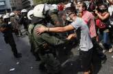 В Греции протестующие избили министра здравоохранения 