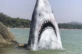 Акула-скала на пляже Гоа популярна у туристов. ФОТО