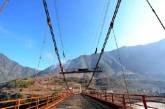 Висячий мост обрушился в Тибете