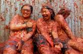 Ежегодный фестиваль Tomatina 2019 в Испании. ФОТО