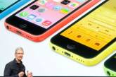 В США цены на "бюджетный" цветастый iPhone рухнули вдвое