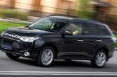 Mitsubishi Outlander 2,4: для людей или для водителей?