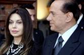 Жене Берлускони присудили 1,4 миллиона алиментов