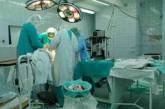 На Прикарпатье врач в спешке вырезал 19-летней роженице матку 
