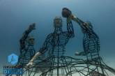 Американец смастерил подводную скульптуру для спасения кораллов. ФОТО
