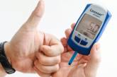 Диетолог назвал 3 ключевых фактора, способствующих повышению уровня сахара в крови
