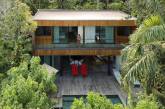 Лесной двухэтажный дом с бассейном в Бразилии. ФОТО