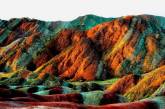Яркие пейзажи цветных гор Китая (ФОТО)