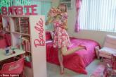 Эта девушка превратила свой дом в музей Барби. ФОТО