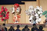 В Японии начался фестиваль в честь императора. Фото