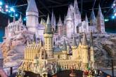 Сказочный замок Хогвартс из 6000 деталей LEGO. ФОТО